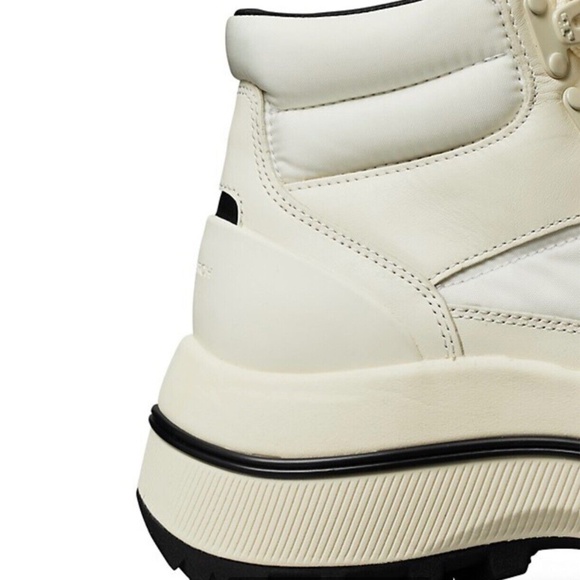 New Tory Burch Adventure Hiker Mesh Bootie Boots Ivory/ Black Size 8 - Picture 4 of 5